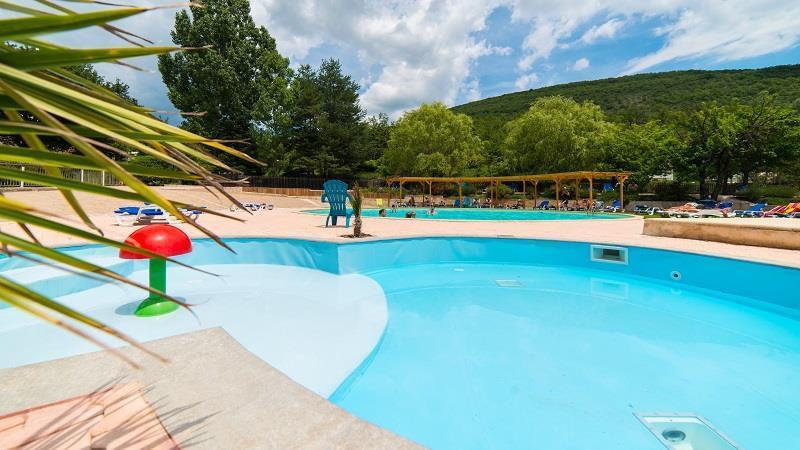 Camping naturiste Les Lauzons, Forcalquier, France